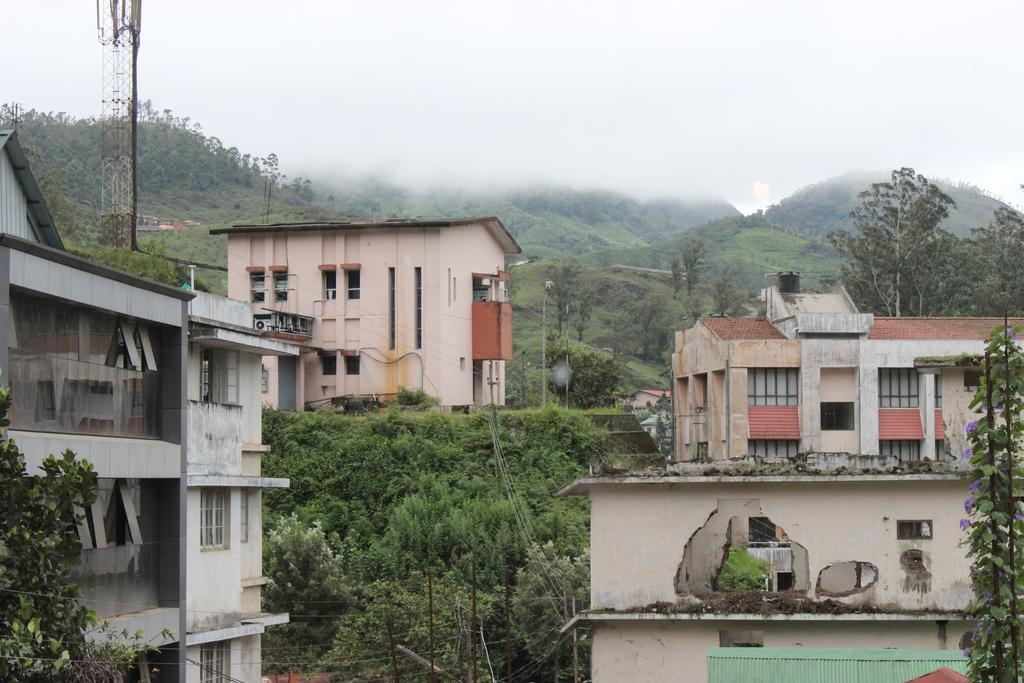 Albarad Hotel Munnar Buitenkant foto