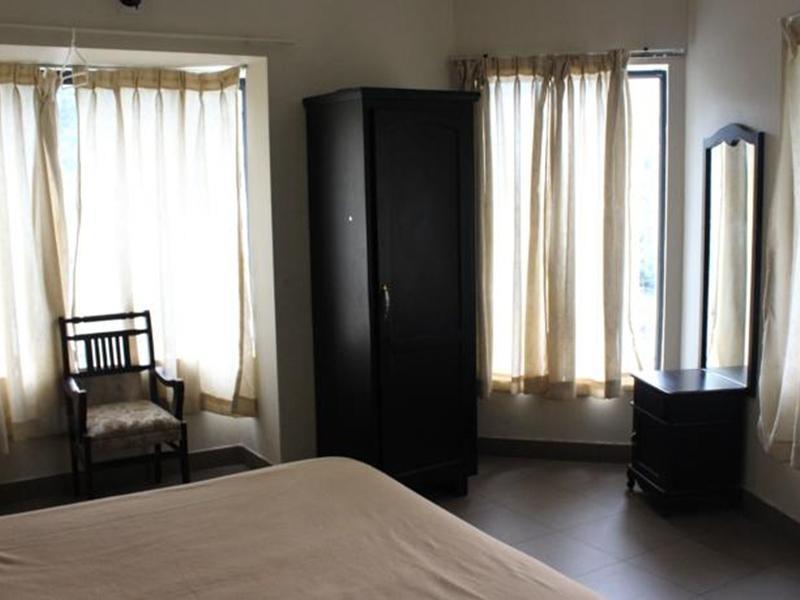 Albarad Hotel Munnar Buitenkant foto